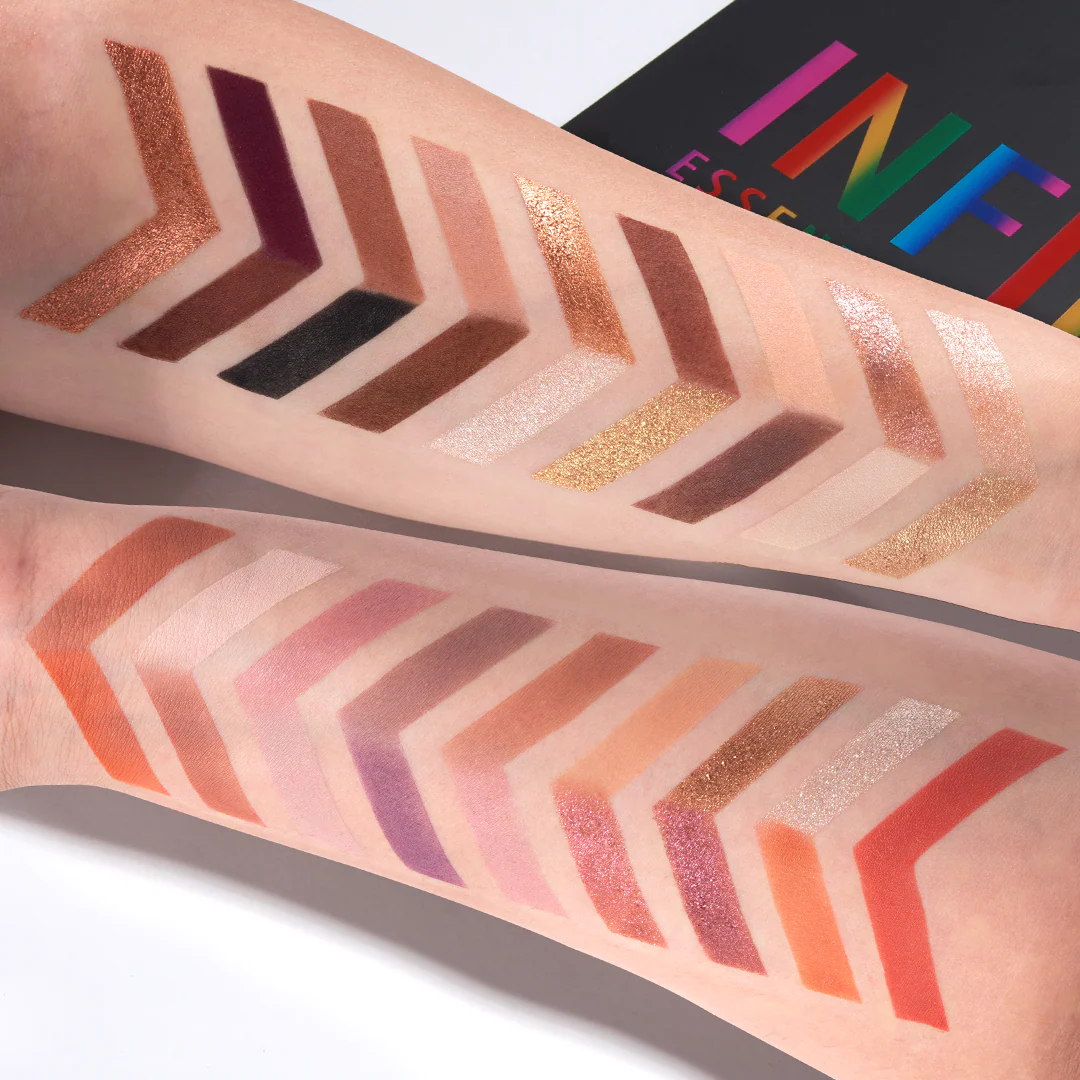 Character Infinite 34 Color Eyeshadow Palette